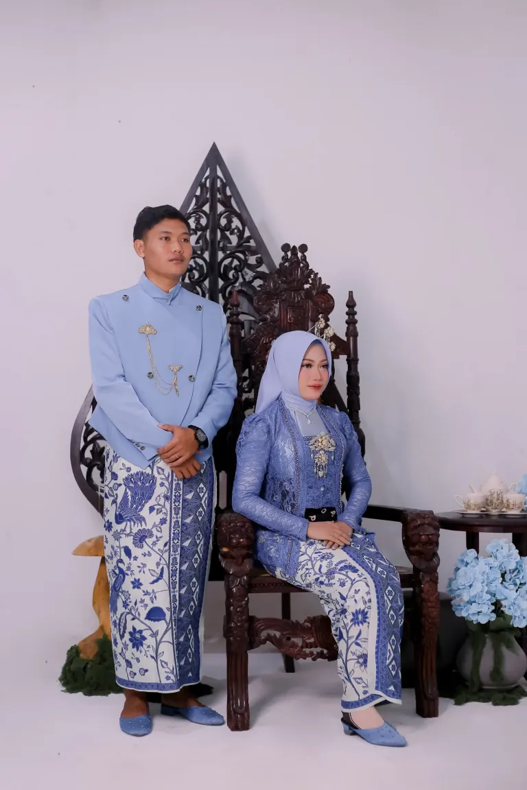 Potret Rahmat & Mega